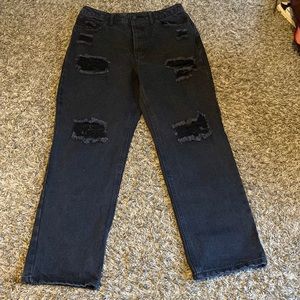 No boundaries ripped jeans women
